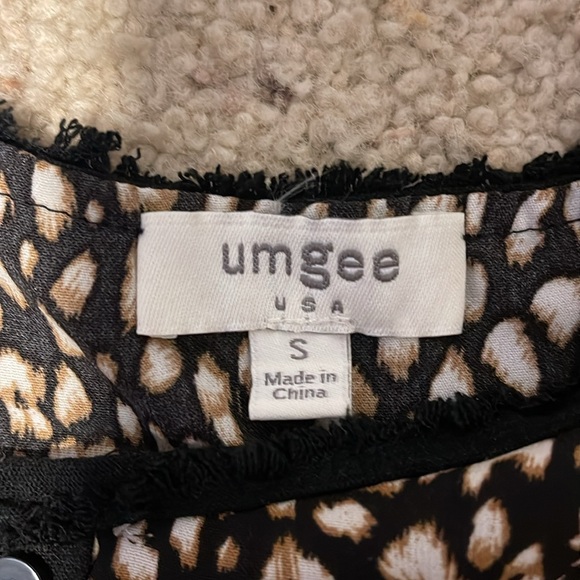Umgee tank sz small black/leopard flowy - Picture 2 of 4